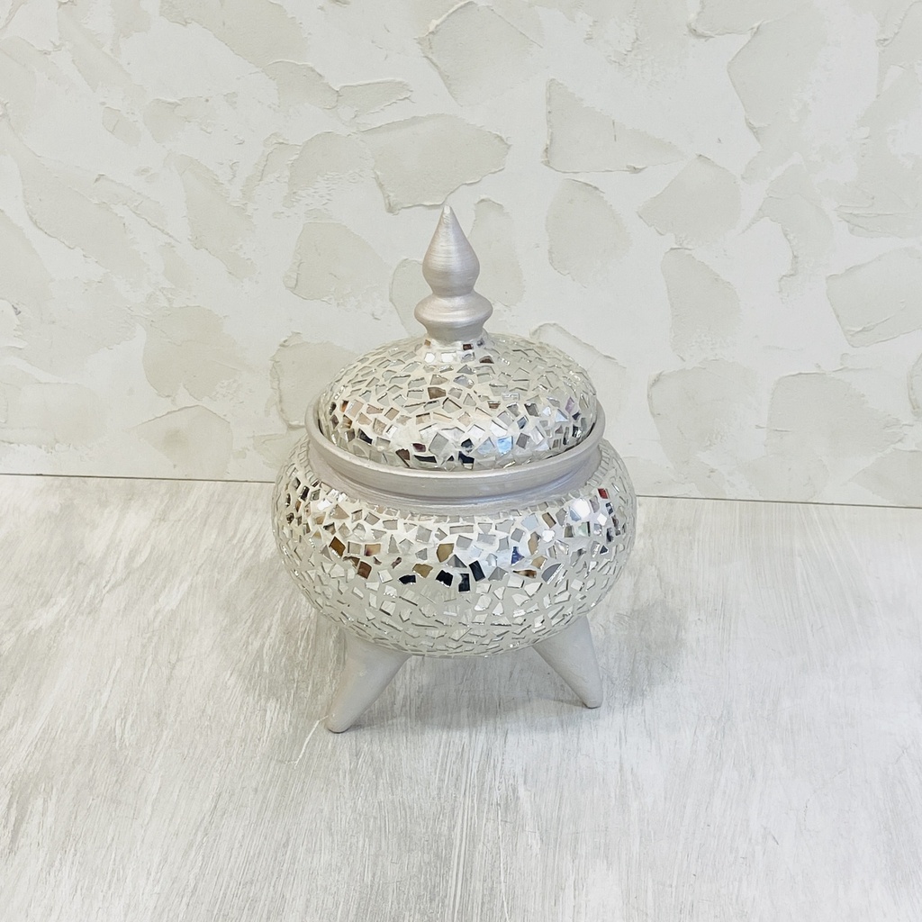 شکلات خوری